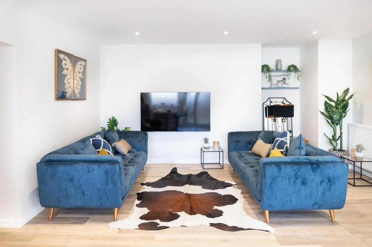 Amazing New Spacious Apartment In Se1 London