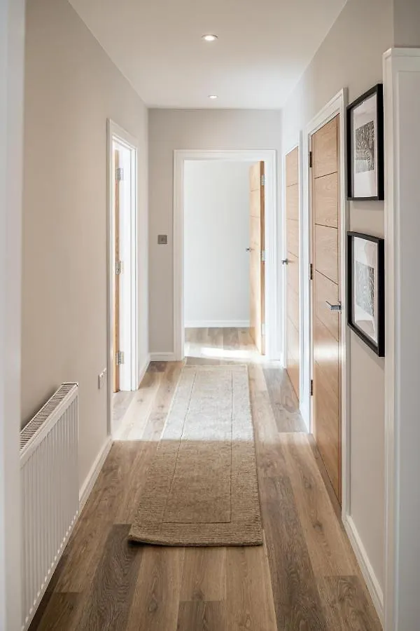 Amazing New Spacious Apartment In Se1 London