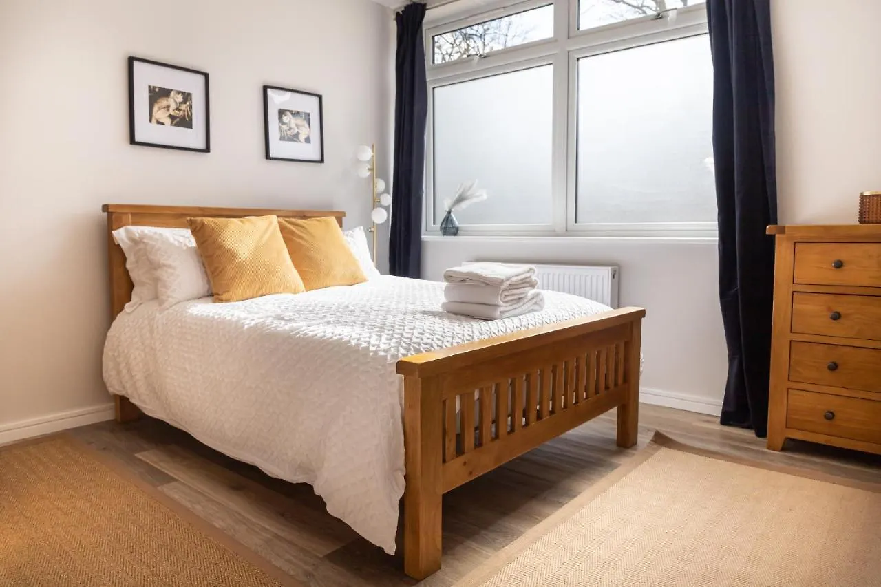 Amazing New Spacious Apartment In Se1 London 0*,  United Kingdom