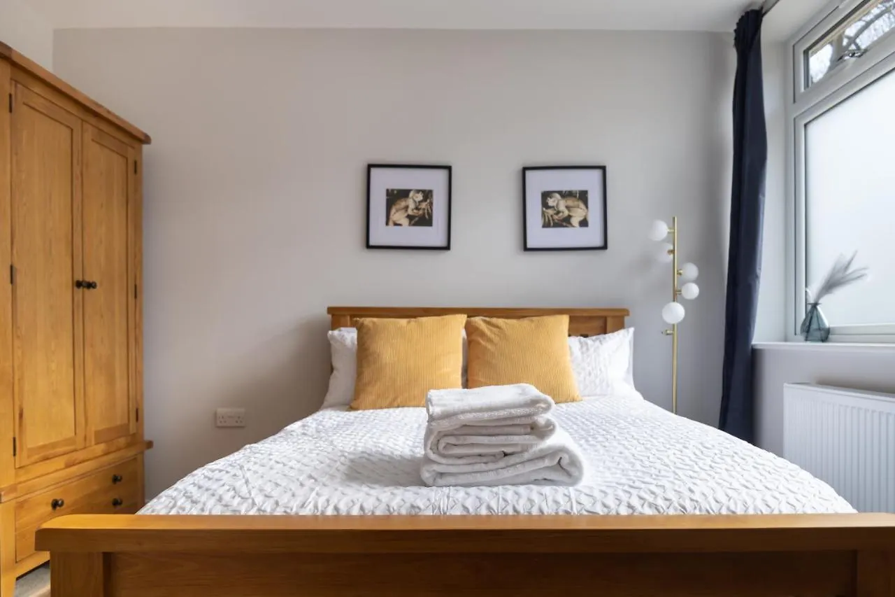Amazing New Spacious Apartment In Se1 London United Kingdom